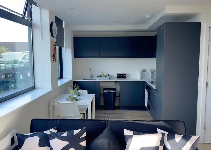 Modern & Stylish 1-Bed Near Old Trafford And Central Manchester